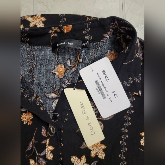 SALE 3 For $9 NWT Doe & Rae Button Down Cinch Waist Top with Collar Size Small - Picture 3 of 5